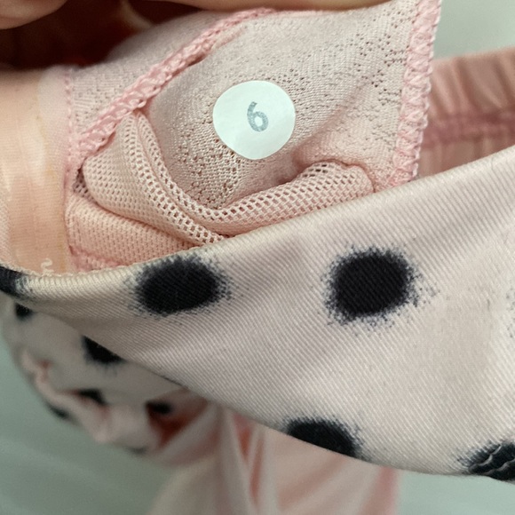 Lululemon built in bra top - Picture 4 of 6